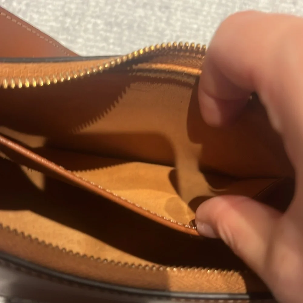 Celine Brown Shoulder Bag - Picture 9 of 9